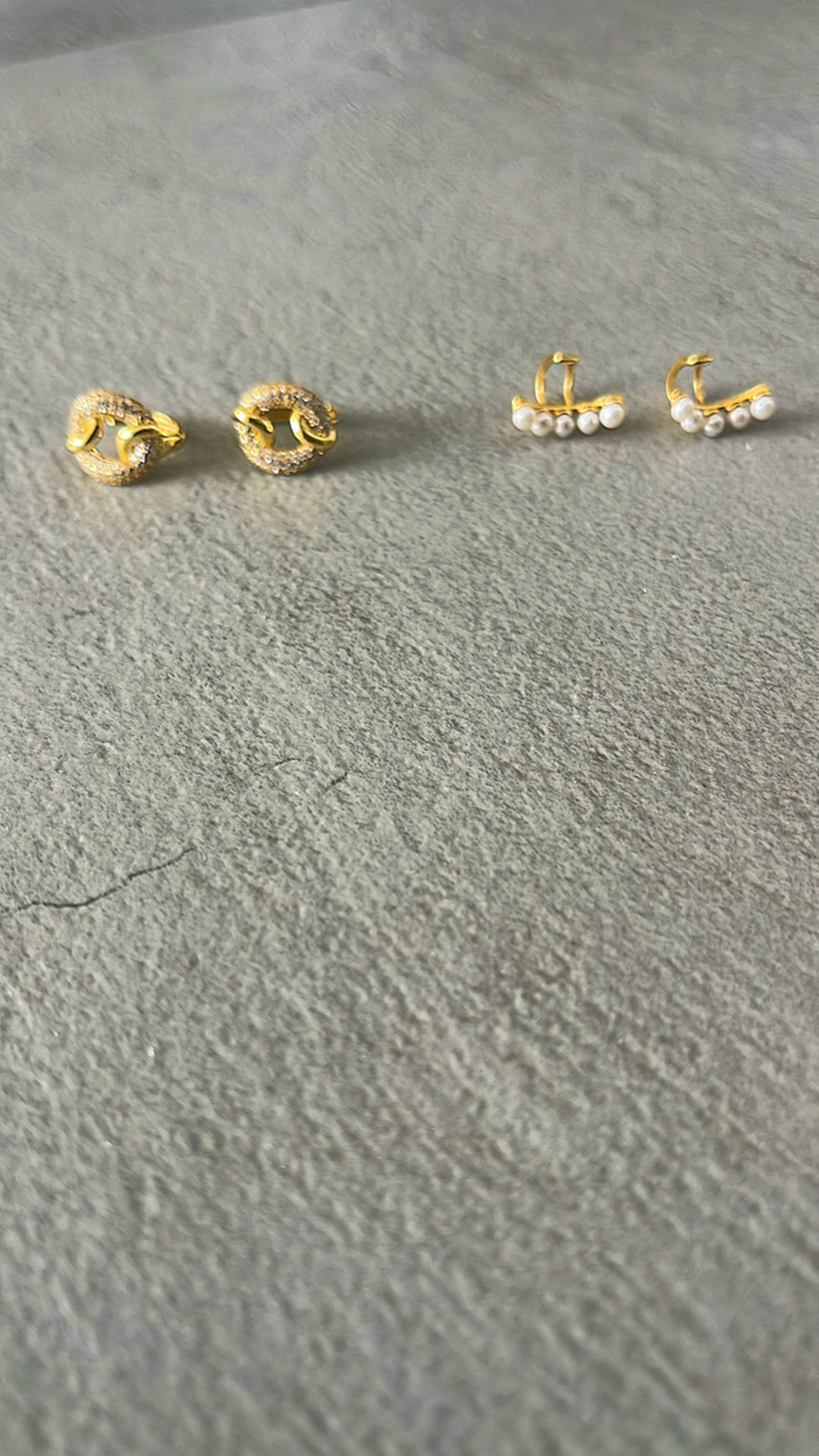 Zircon circle hoops