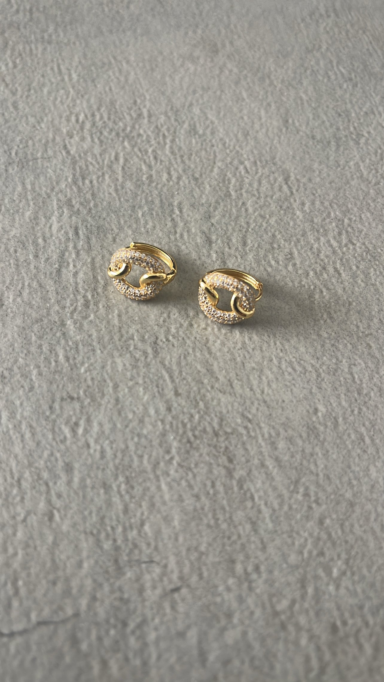 Zircon circle hoops
