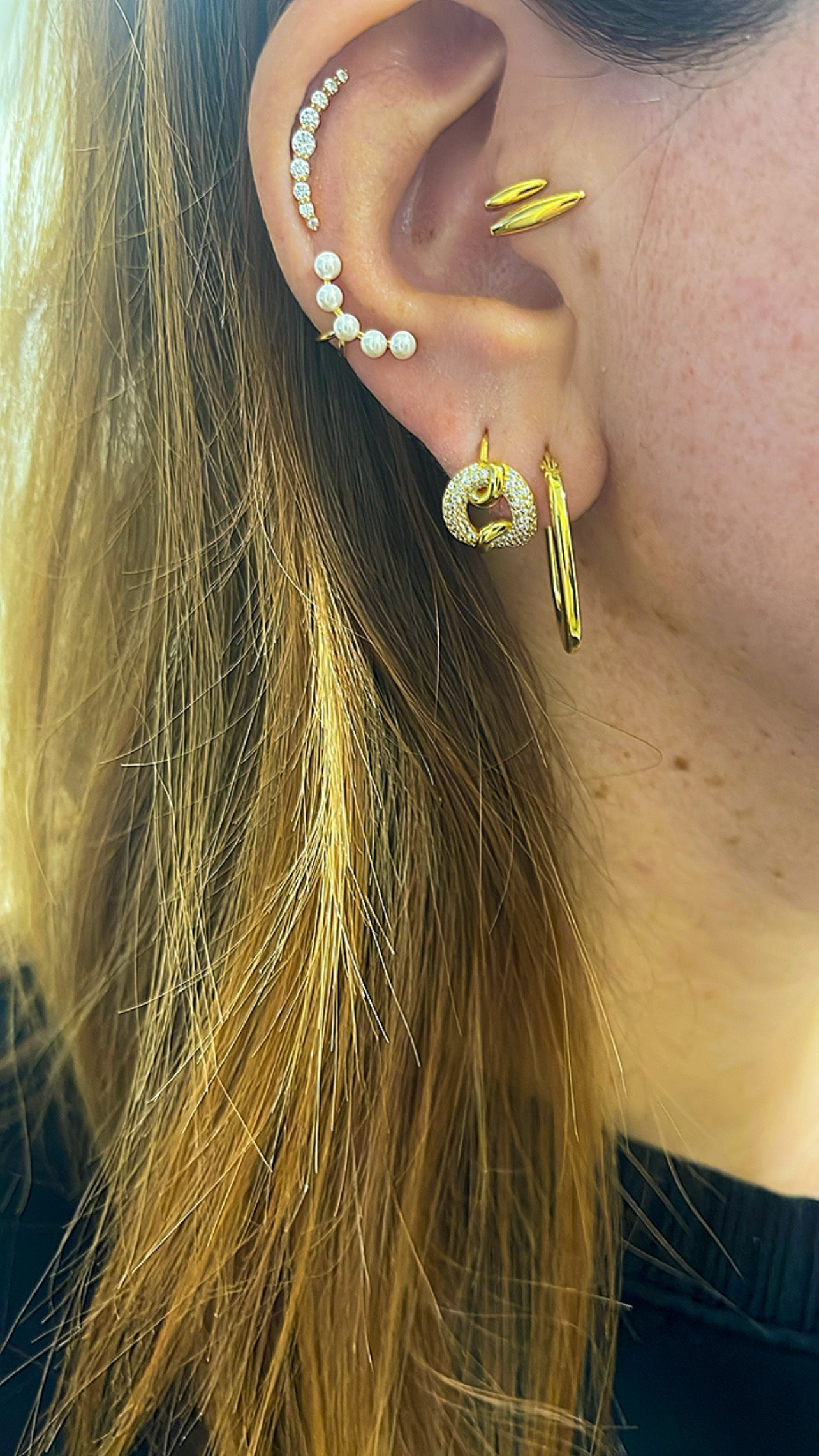 Zircon circle hoops