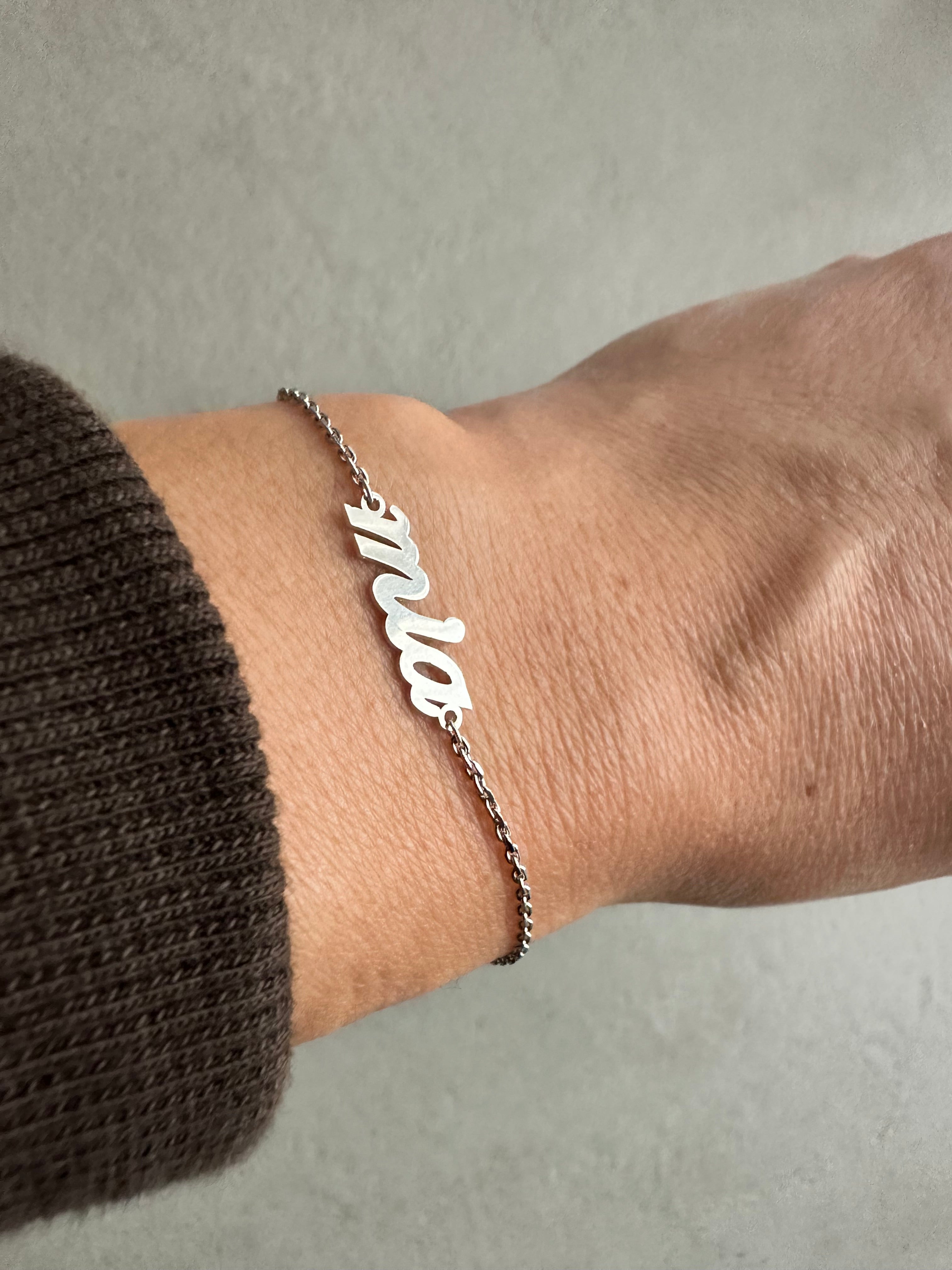 The Signature Name Collection – Personalized Name Bracelet