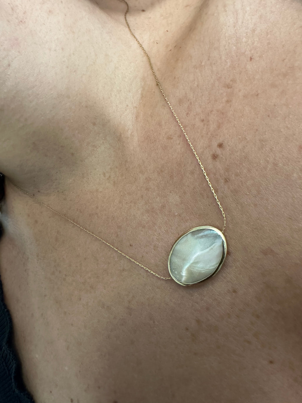 Gemstone pendant