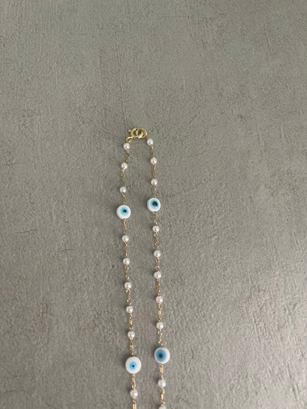 Eye pearl necklace