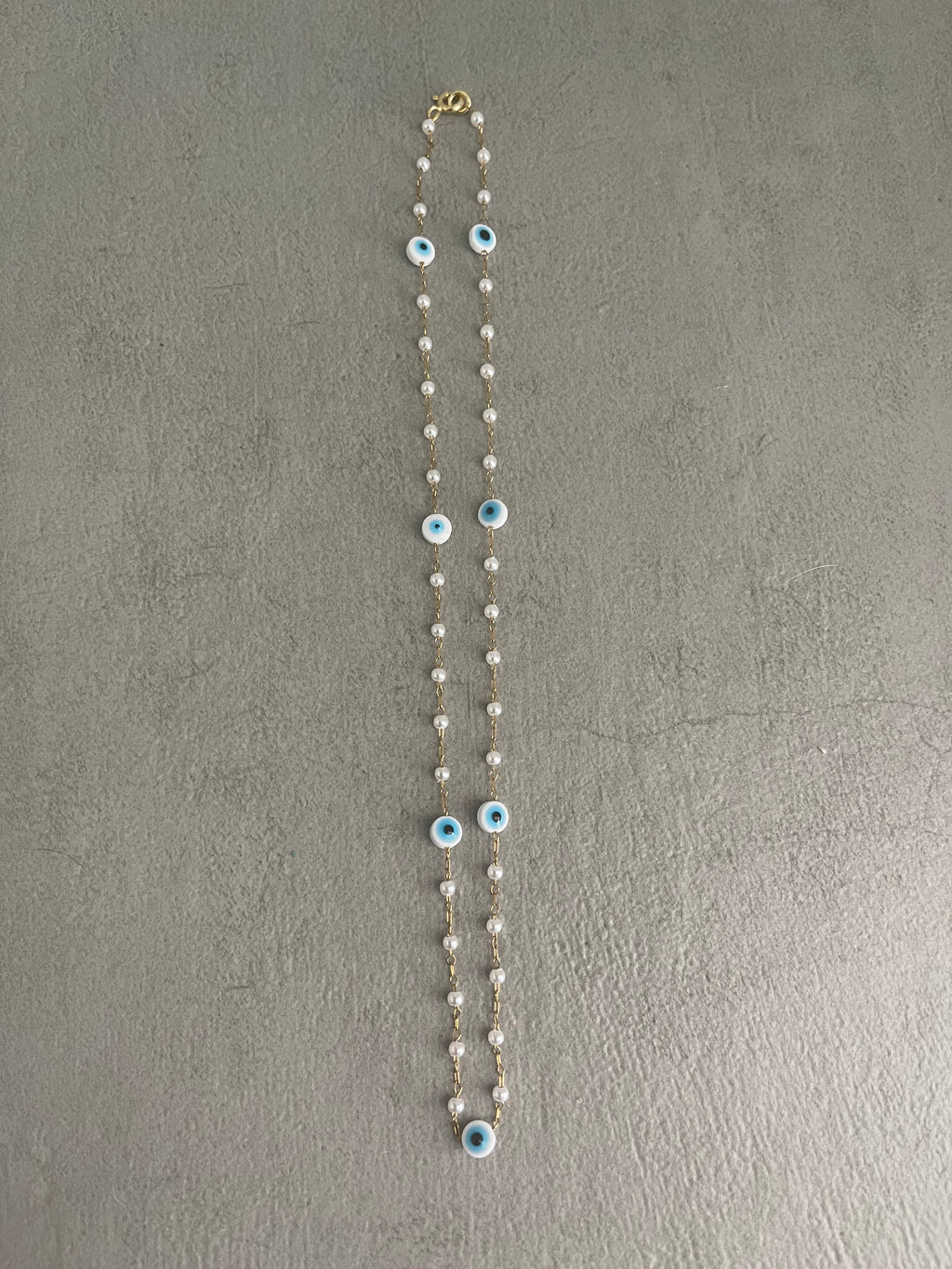 Eye pearl necklace
