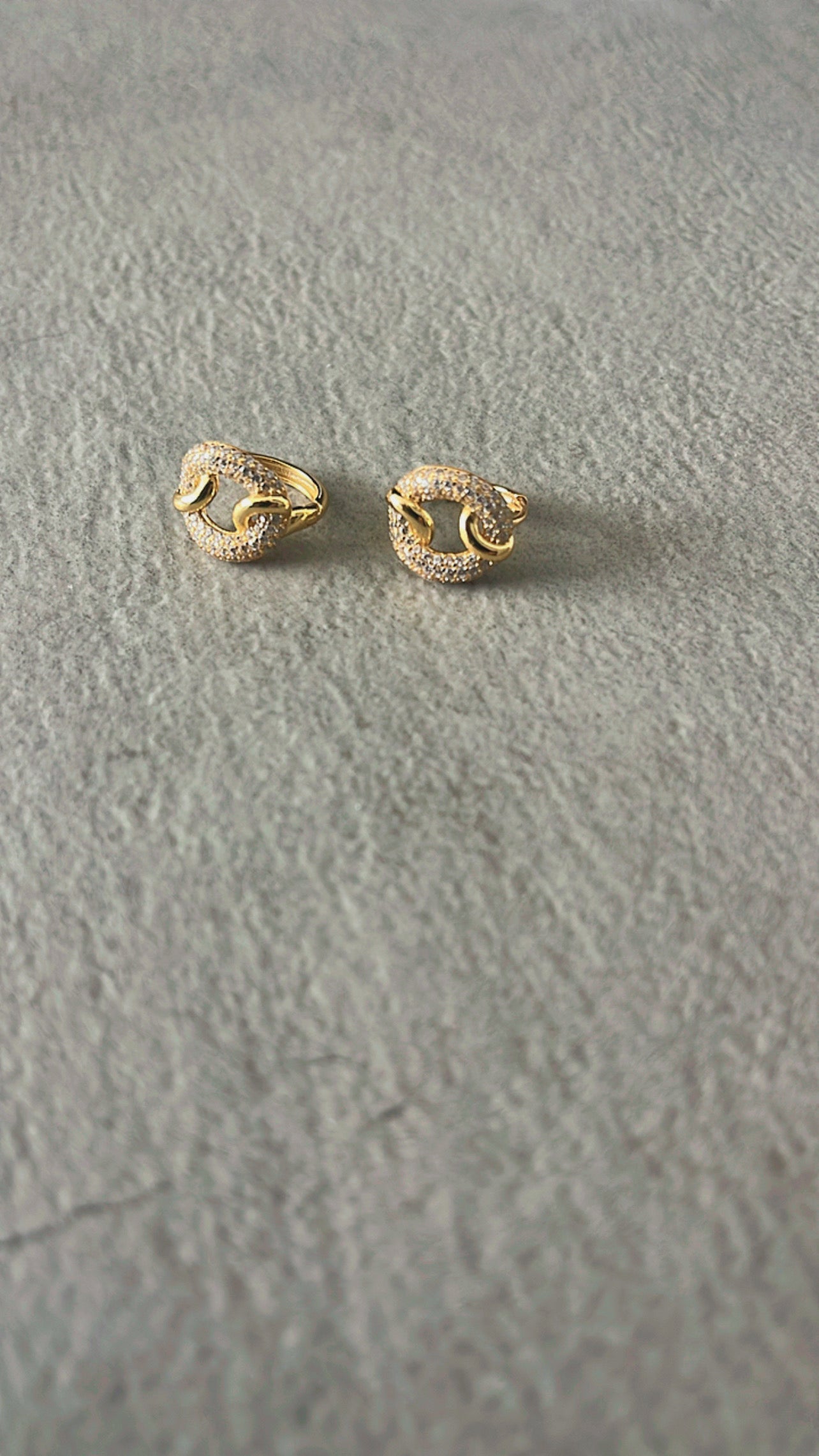 Zircon circle hoops