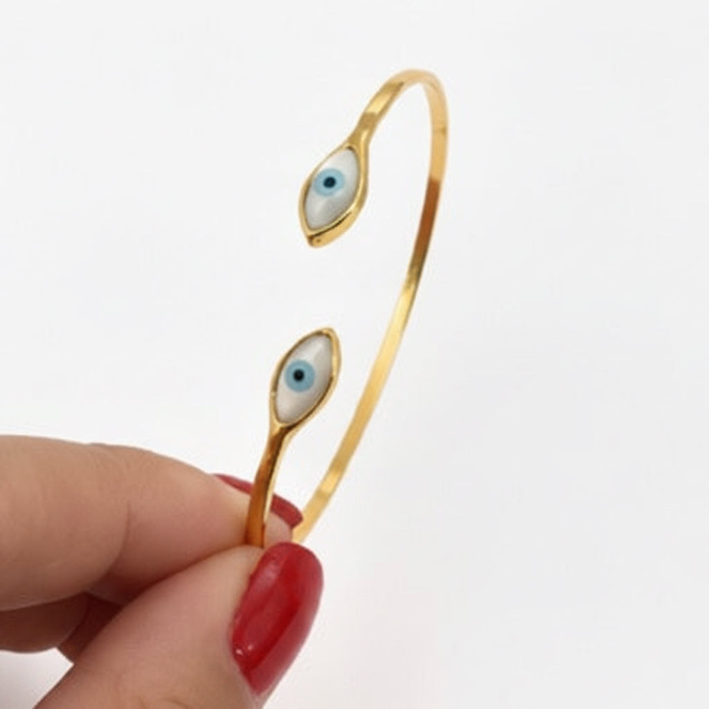 Open eye cuff