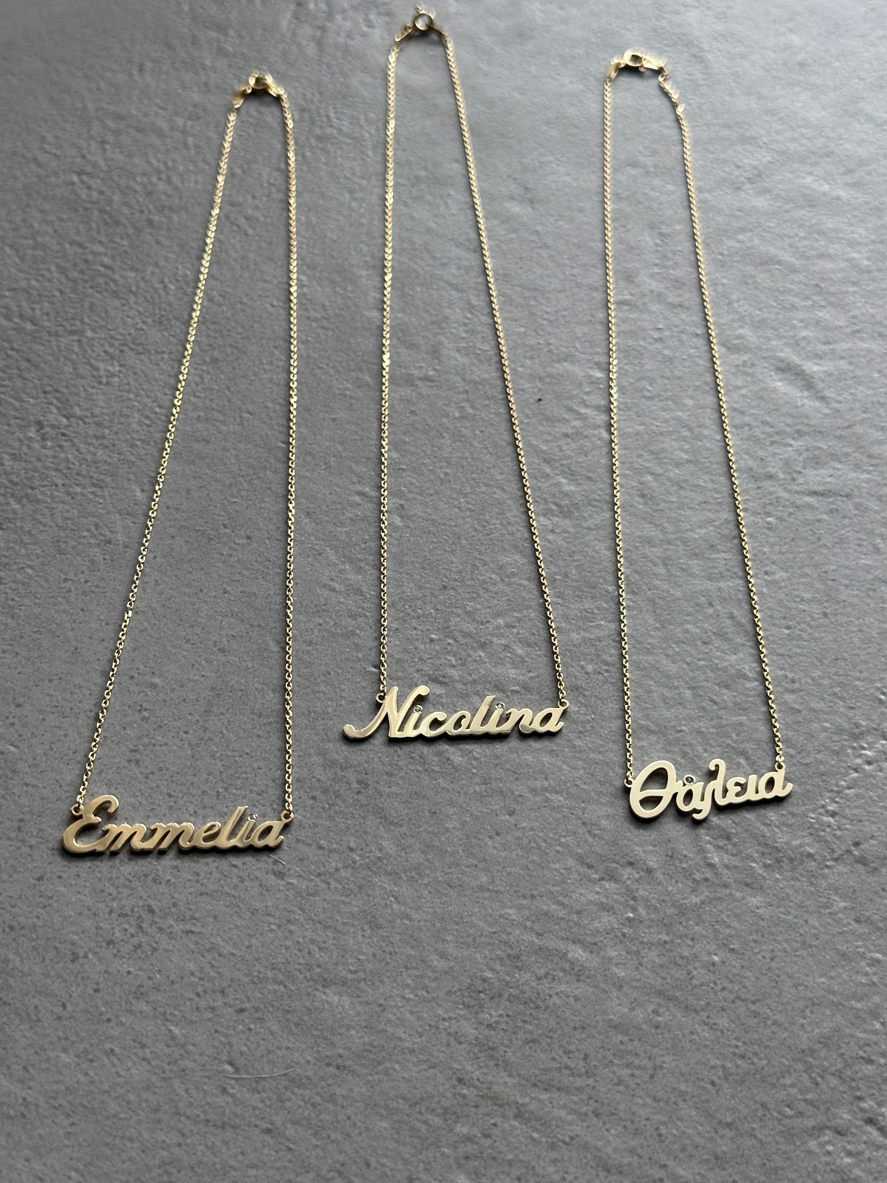 The Signature Name Collection – Personalized Name Necklace